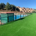 Montana Con Piscina Y Zona Deportiva. شقة *