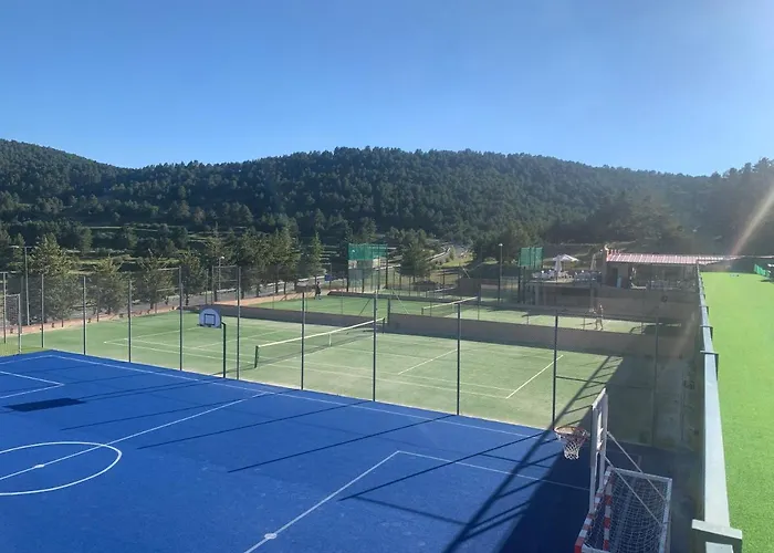 Montana Con Piscina Y Zona Deportiva. Apartment *