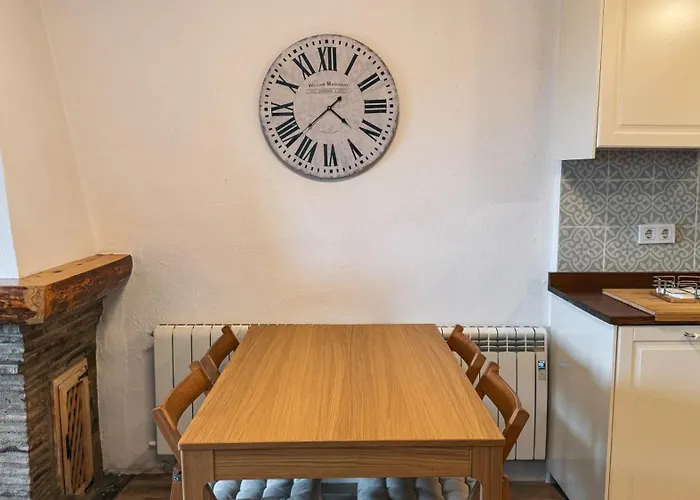 Montana Con Piscina Y Zona Deportiva. Διαμέρισμα *